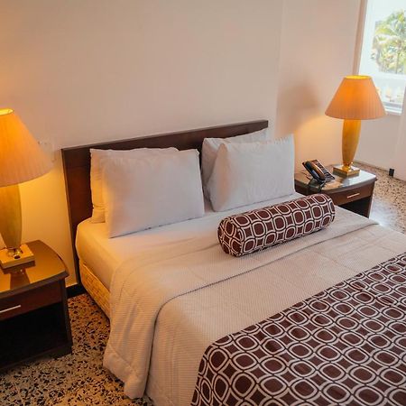 Hotel Tequendama Inn Estacion Buenaventura Kültér fotó