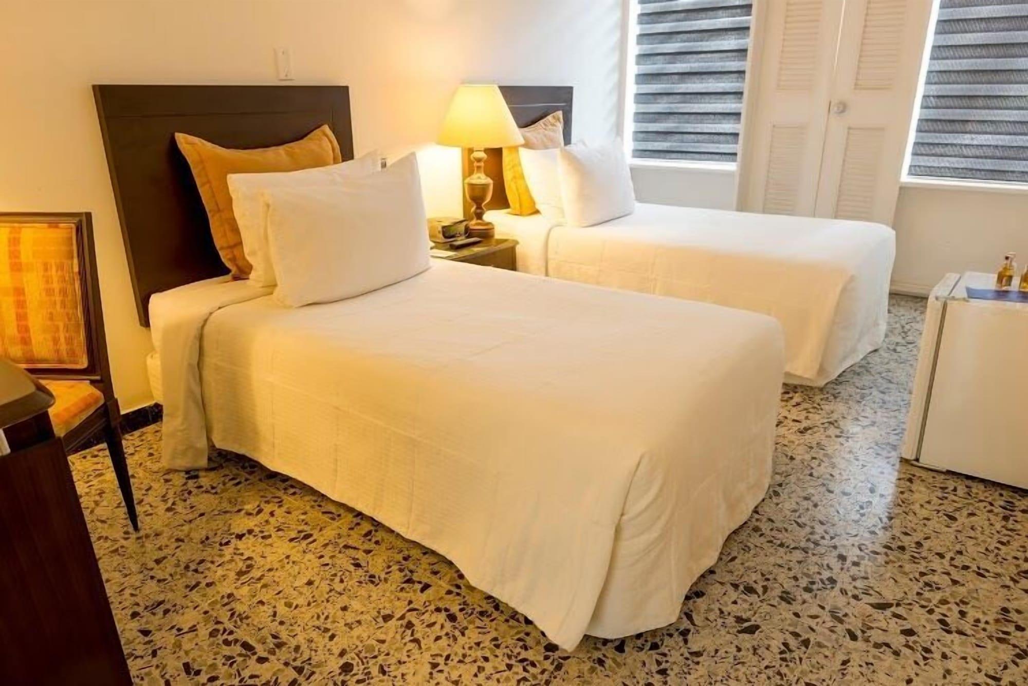 Hotel Tequendama Inn Estacion Buenaventura Kültér fotó