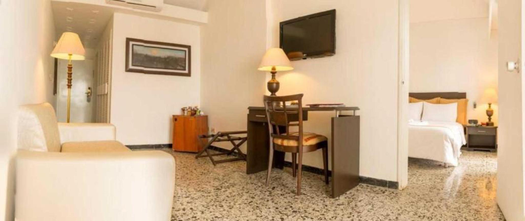 Hotel Tequendama Inn Estacion Buenaventura Kültér fotó