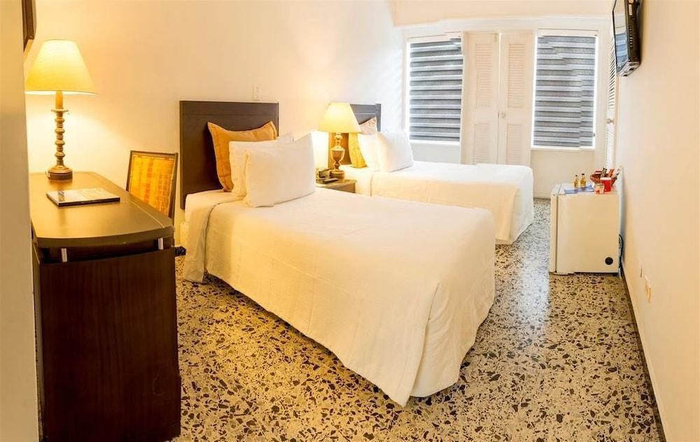 Hotel Tequendama Inn Estacion Buenaventura Kültér fotó