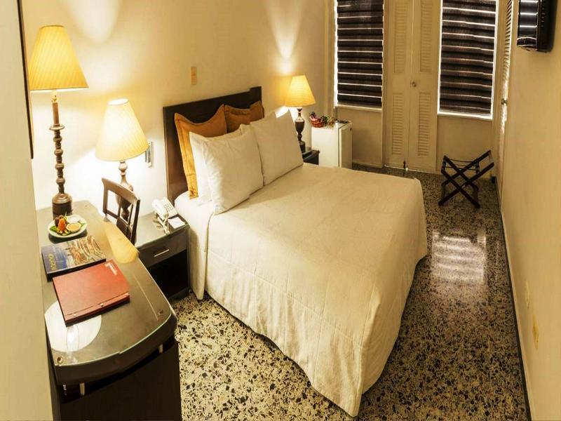 Hotel Tequendama Inn Estacion Buenaventura Kültér fotó